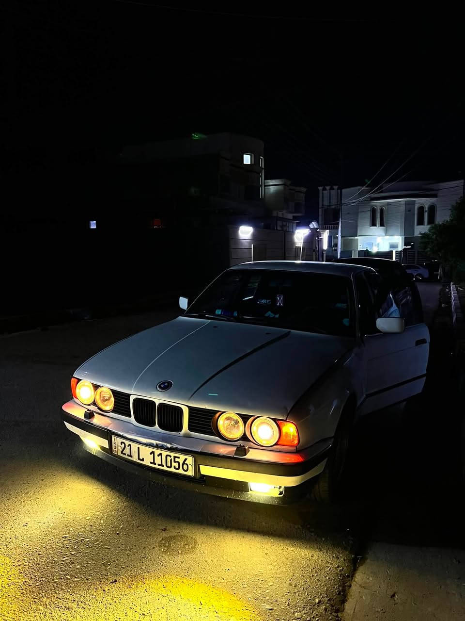 السلام عليكم
1989 BMW 520 للبيع كير عادي محرك 

مسكر فانوس 25 كفاله تبريد ومحرك وكير صدر 80‎%‎ جام كهرباء السياره بدون صبغ فقط باب السايق بي صبغ والجاملغ مبدل السياره بدون حادث وبدون صبغ يعني ع البلاد رقم سليمانيه انگليزي ب أسم ولد صديقي من بغداد ويحول ثاني يوم ماعنده مشكله السياره جاهزه كلشي ما تصرف عليها سنوية لـ 2030 وخير من الله السياره مكان الأنبار السعر اتصل ع الرقم ***********
