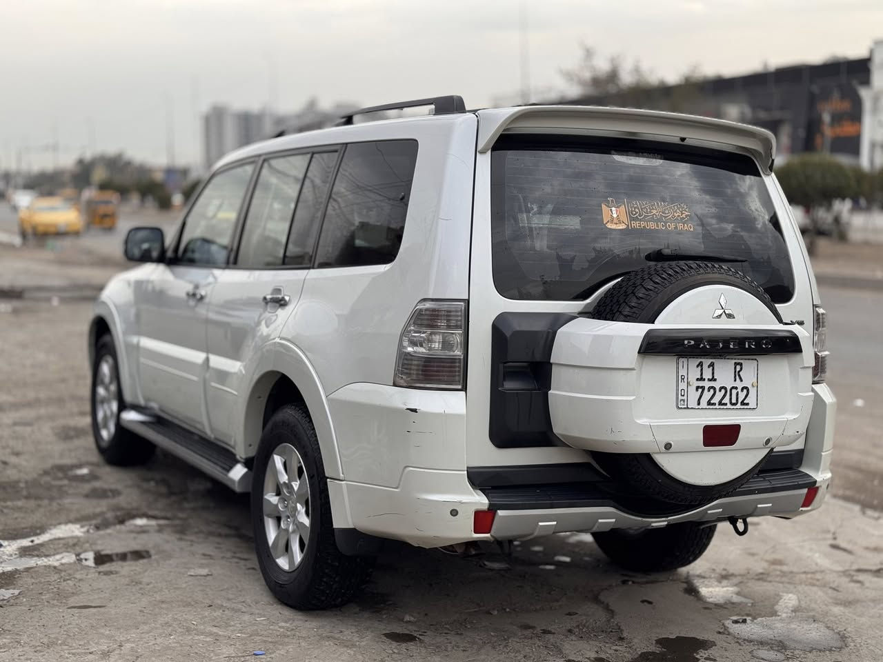 السلام عليكم
باجيرو حبتور 13
رقم بغداد بأسمي والسنوية لل 29
ماشية 135 الف 
فقط كيس الكير مفتوح لتبديل الهيدروليك
يوجد بعض الرصعات والبارد
مكفولة من الصبغ والتبديل 
فتحة سقف/ شاشة اندرويد كبيرة تيسلا/ مرايا شفط واشارة بالمرايا/تبريد ثلج/ كراسي جلد وكهرباء/ ثلاجة وسطية/ تبريد ثلاث قطع/دمام خلفي/ 
العنوان بغداد / البلديات
السعر 168 ورقة
للاستفسار /  ***********
