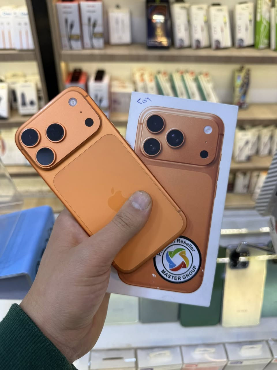 ايفون 17 #برو #برو #برو الصغير مو برو ماكس ضمان ماستر سنتين شرق الاوسط تك سيمكارت مستخدم نضافة 100‎%‎ حتة كيبل ما مفتوح من باكيت الاصلي كامل ملحقاتة الذاكرة 256 البطارية 99 
السعر مليون و800 الف 
مكاني بغداد السيدية 
للاتصال *********** 
موجود واتس واتصال فقط فيس ماكو
