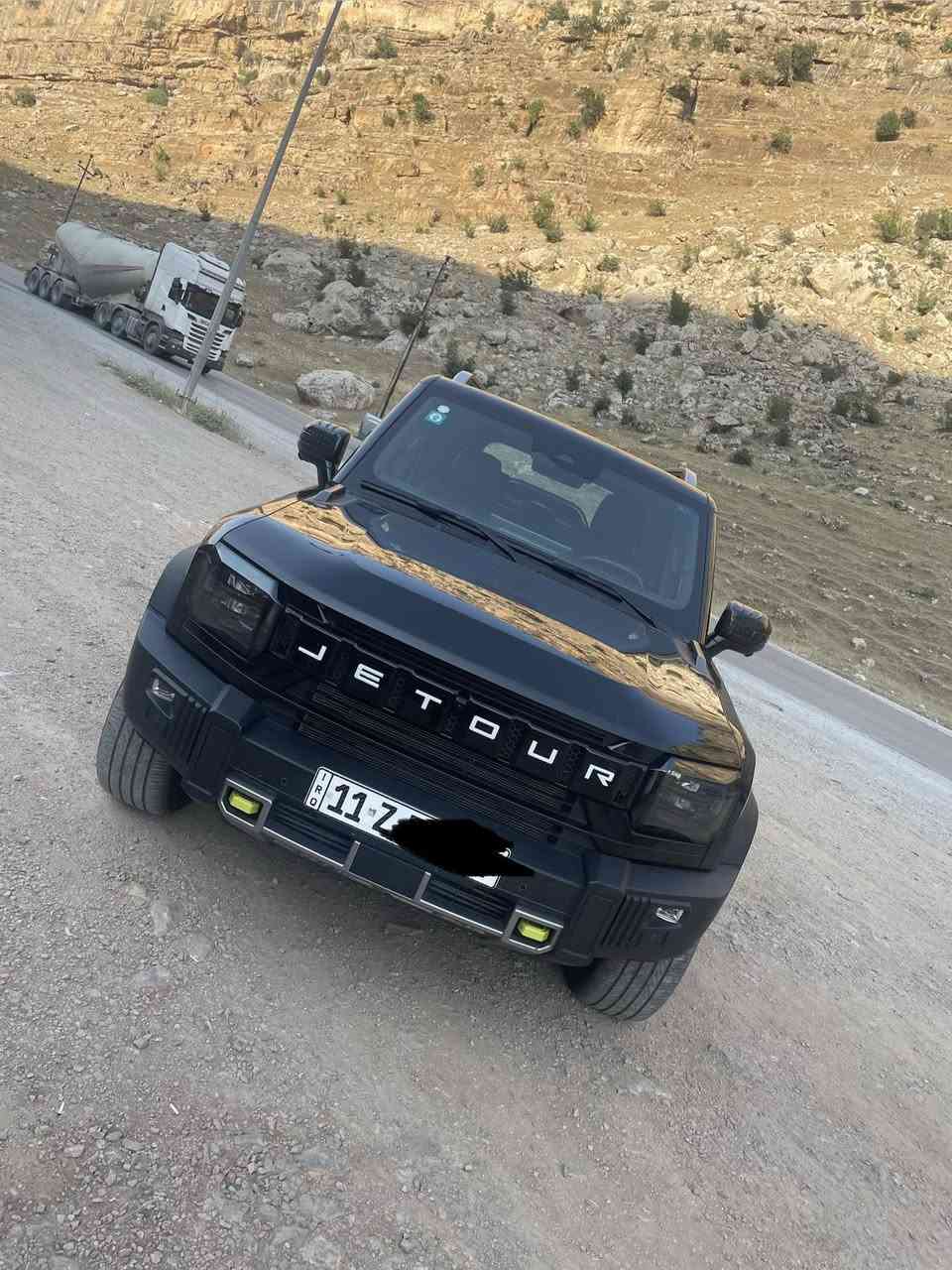 سلام عليكم
جيتور T2 فئة اللكجري — موديل حديث 🔥

سيارة مميزة جداً بحالة الوكالة
مظهر قوي وفخامة عالية مع مواصفات متكاملة ✨

📍 موقع السيارة : بغداد
🚘 الممشى : (16,000km) قابل للزيادة
💰 السعر : (38,250,000) مليون
موديل(2025)

☎️ للتواصل اتصال :
***********

…………………………

Jetour T2 Luxury

* محرك تيربو اقتصادي وعزم ممتاز
* دفع رباعي AWD ثبات وقوة بالطريق
* قير أوتوماتيك ناعم جداً
* شاشة كبيرة + عدادات رقمية حديثة
* كاميرا 360 وضوح عالي
* مقاعد جلد كهربائية مريحة
* تشغيل بصمة ودخول ذكي
* فتحة بانوراما تضيف فخامة
* مثبت سرعة راداري
* نظام المحافظة على المسار
* نظام النقطة العمياء
* LED كامل مع تصميم هجومي جذاب
* جنوط رياضية شكل فخم
* حساسات أمامية وخلفية
* تبريد ممتاز ومساحة واسعة للعائلة

✨ السيارة استخدام مرتب جداً
✨ جاهزة للفحص بأي مكان
