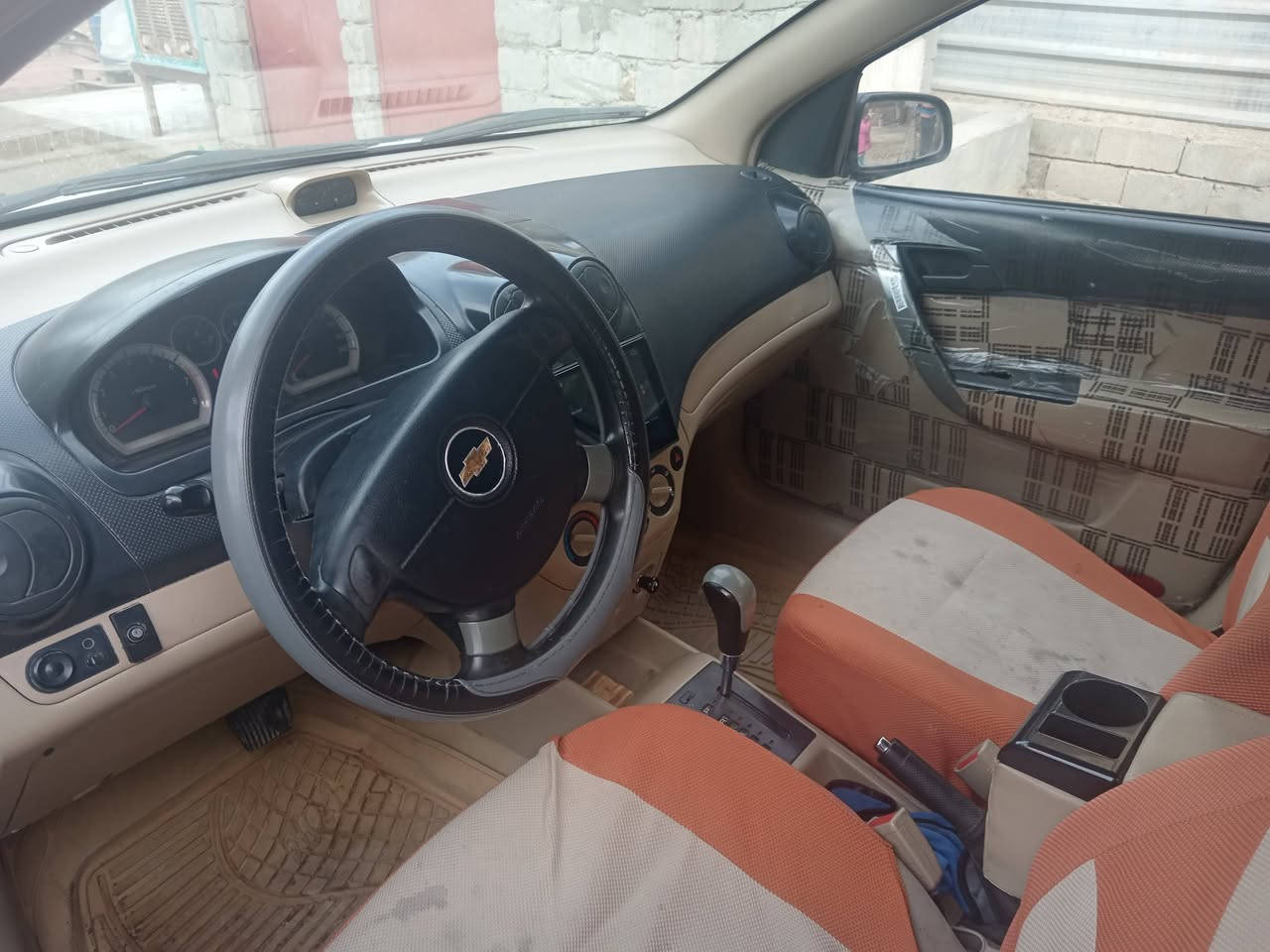 سلام عليكم افيو 2011 للبيع رقم انكليزي بسم مكانى بابل الكفل السعر 75 بيهه مجال هاذه رقم اوبيك خير ودلل ***********
