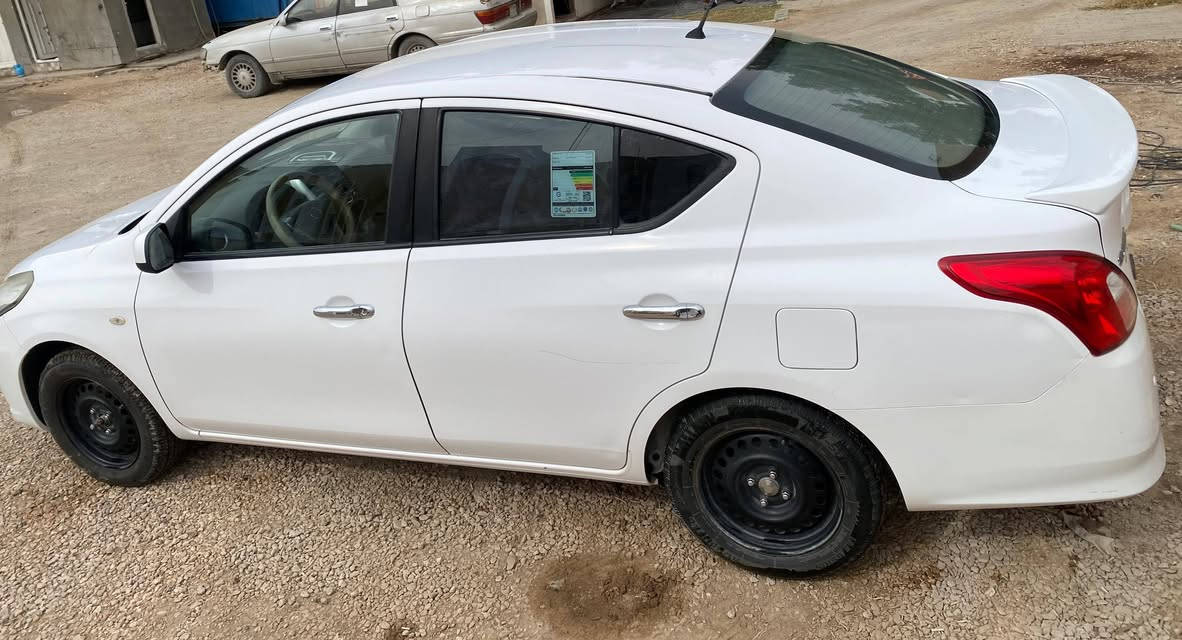 (📍مكانها نجف )
نيسان سني ٢٠٢١ هندي مكفول عدى ما موضح بالصوره من طخه باب خلف السكن ع وضعه، 
🟢رقم اربيل شركة،
🟢سنوية بعدها،
🟢سونارها مرفق،
🟢مكانها نجف،
السعر 108$ بيها مجال بسيط
سياره حلوه ونظيفة 
مكلف بالنشر للاستعلام ***********
