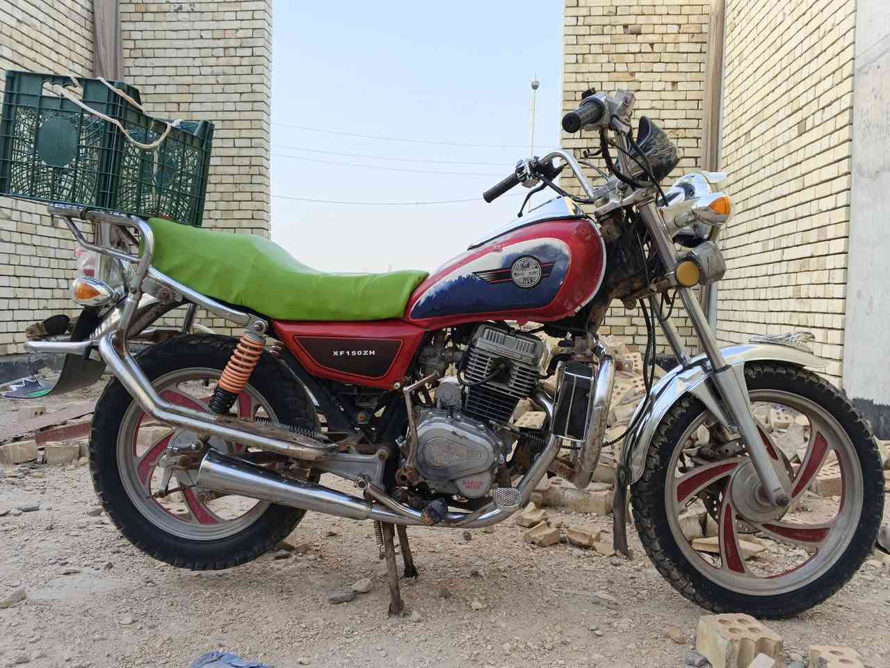 السلام عليكم ورحمة الله دراجة كاملة كهربائت شغاله وراق دراجه احلي من صورة السعر 600 وبيه مجال قليل  المديل 2019 العنوان الناصرية قرب جسر النصر الستفسار على رقم الهاتف واتساب ‏‪***********‬‏
