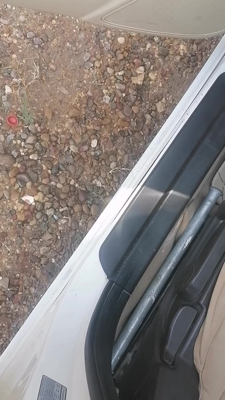 من رخصت مدير الكروب سونتاته ٢٠٠٩ مصبوغه عام خليجي  مكاني حالين بغداد الدوره  اذا اكو مراوس حسب القناعه*********** السعر اتصال واسمع التفصيل السياره سعره حلو
