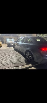 كورلا موديل ٢٠٢٠  بيها ٣ قطع صبغ مال لحادث وقطعتين كلير  سيارة جاهزة ب...