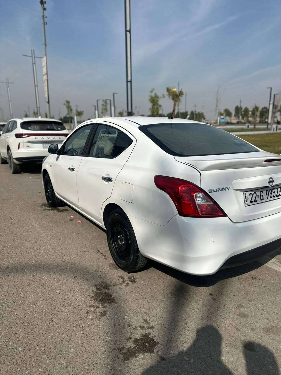 نيسان صني هندي 𝟐𝟎𝟐𝟐
رقم اربيل شمالي السعر 118
سياره مكفوله ماعده طخات جداً بسيطه 
عنوان البصره السياره باسم شركه احمد جوهر
سياره مال بيت والوكاله باسمي
للاستفسار على ***********
