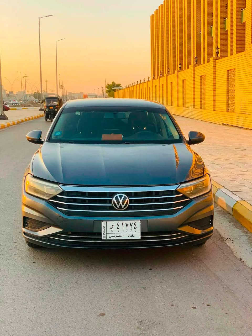 السلام عليكم شباب
للبيع او المراوس جيتا ٢١ مكينه ١٤٠٠ تيربو بيها
المواصفات النص فول 
شاشه جبيره 
تحكمات ستيرن 
رادارات خلفيه وجانبيه نقطه عمياء 
وهيه موصفات النص فود معروفه شنو 
رقم بغداد معوقين تصير حره 28 
حادث السياره جاملغ وبنيد وبابين رش جهة الصدر وبالبين السايق كلير من امريكا ماشيه ١٣٦ الف كيلو 
رقم التلفون او وتساب 

‭***********‬
