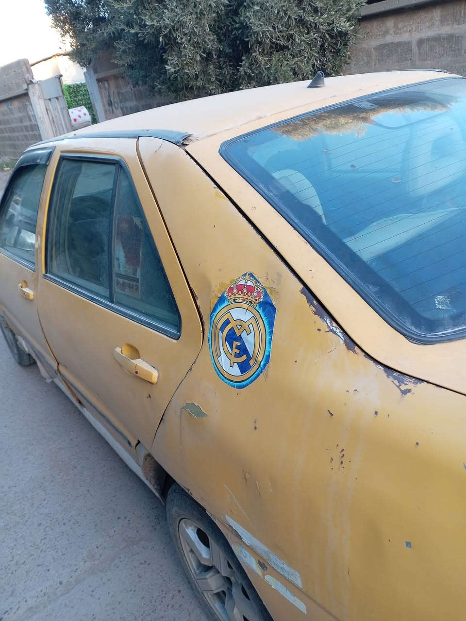 شيري كوين ٢٠١٠ طرف ثالث مااندله ابيع هيج كوم حديد اكفلها سرقه وعشاير مكينه وكير كورلا كير مرات يجلب نمرة ومرات تنمر ظفيرة وعقل جديدة باتري جديد تخم تاير مكاني بغداد دورة قرب سايلو *********** سعر ١٠اوراق وبيها مجال
