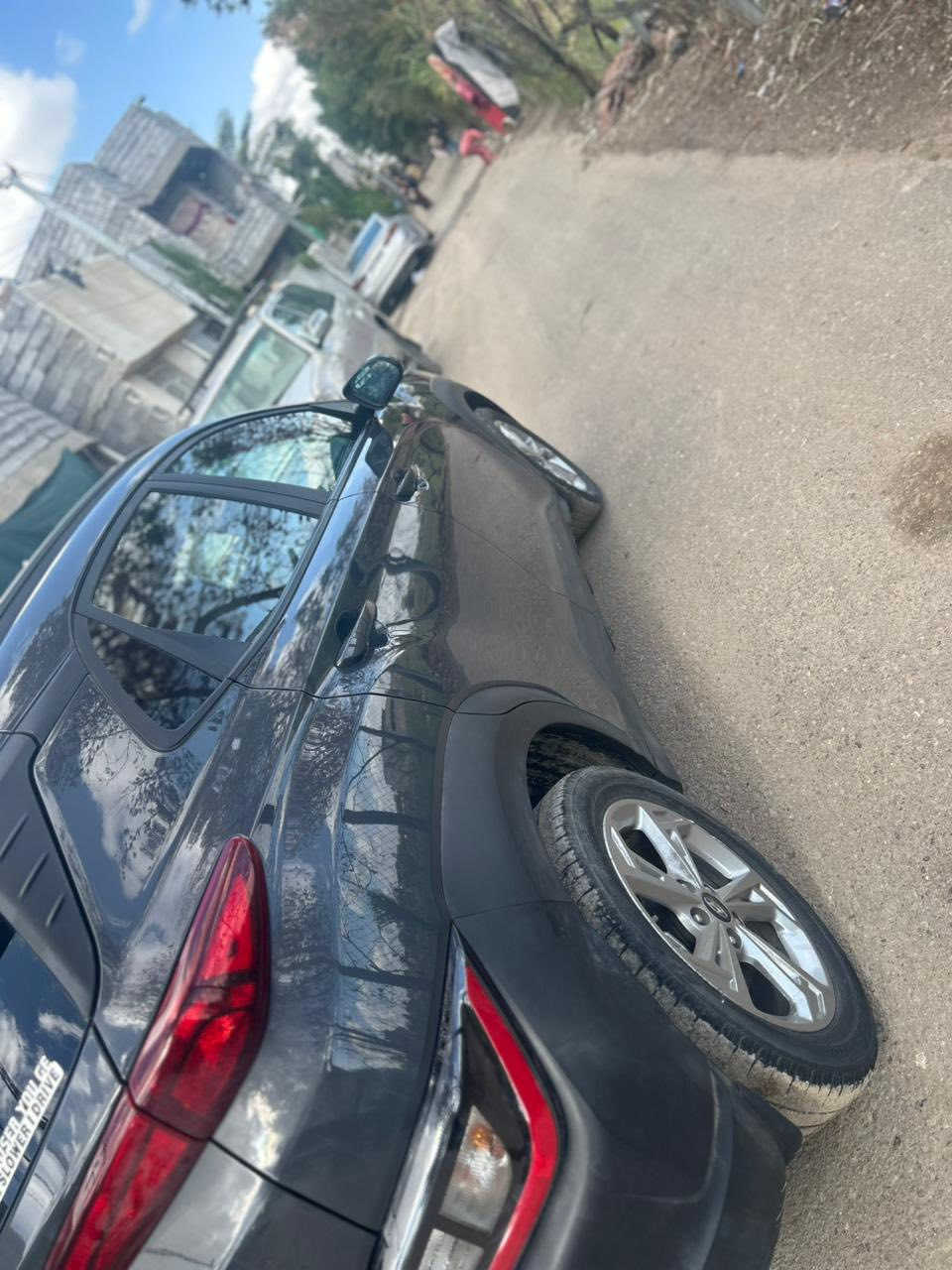 السلام عليكم كونا مديل 23 نص فول بدون فتحه قياده ذاتيه تحديد مسار نقطه عمياء اوتو هولد  وبعد بيه مواصفات ماعرفهم سعر 135 مكاني الدوره ***********
