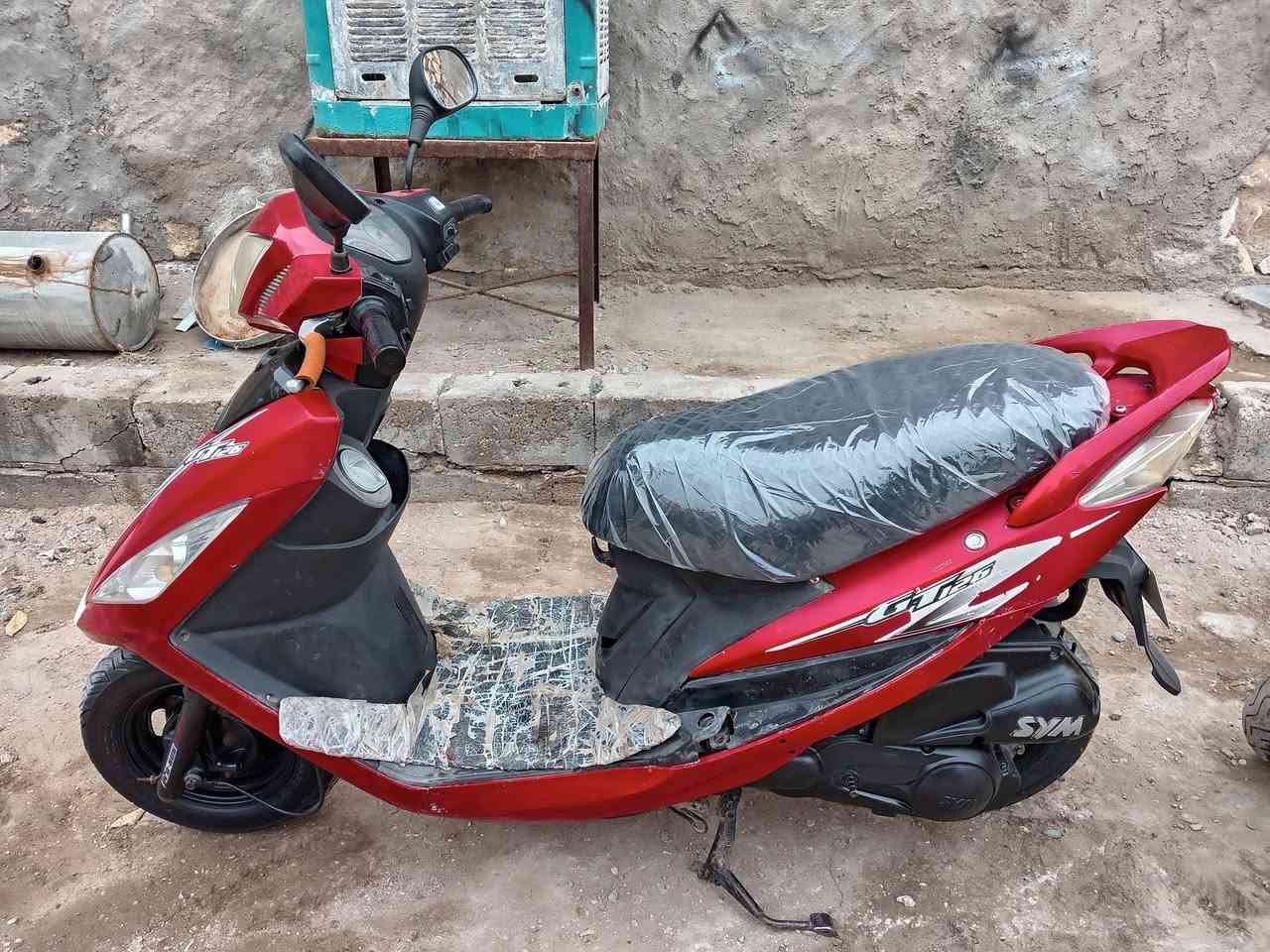 السلام عليكم ماطور سايم جيتي للبيع شغال صلف أو هندر او كهربائيات كله شغال ماطور جديد
مكينه فول نعومه
السعر 500 أو بي مجال قليل
مكان الرمادي
الاستفسار ***********
