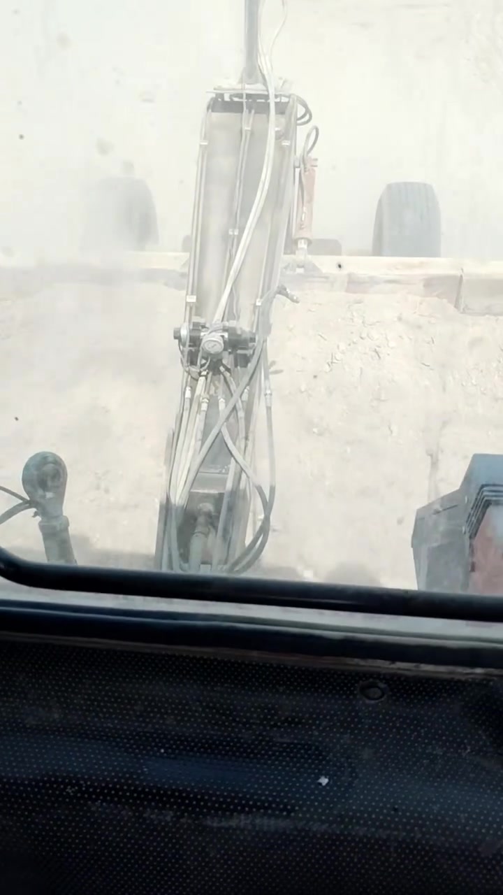 للبيع ليزر شغل خاص
يفتح ٤٢٠
ويلم ٢٧٠
بيه نظامين.
1.كيله مثل الشفل
2. قلاب مثل الكريدر 
3.بليت الهيكل ٨ملم
4.التاير الخلفي مثل ثاير الترنبول
5.ارتفاع الكيله متر
6.اجناب الكيله سلايت
مواصفاته مموجوده بليزر العادي
ملاحظة.
ينباع بدون جي بي اس

***********
أبو عباس السعيدي قضاء النصر
