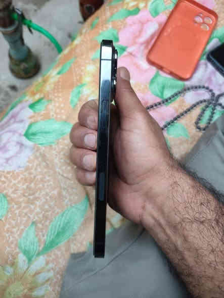 ايفون 13  برو ماكس وتر برو جهاز نضيف كلش نضافة99% ذاكرة256 بطارية75 بلادية سعر 700 بي مجال 
رقم:***********
