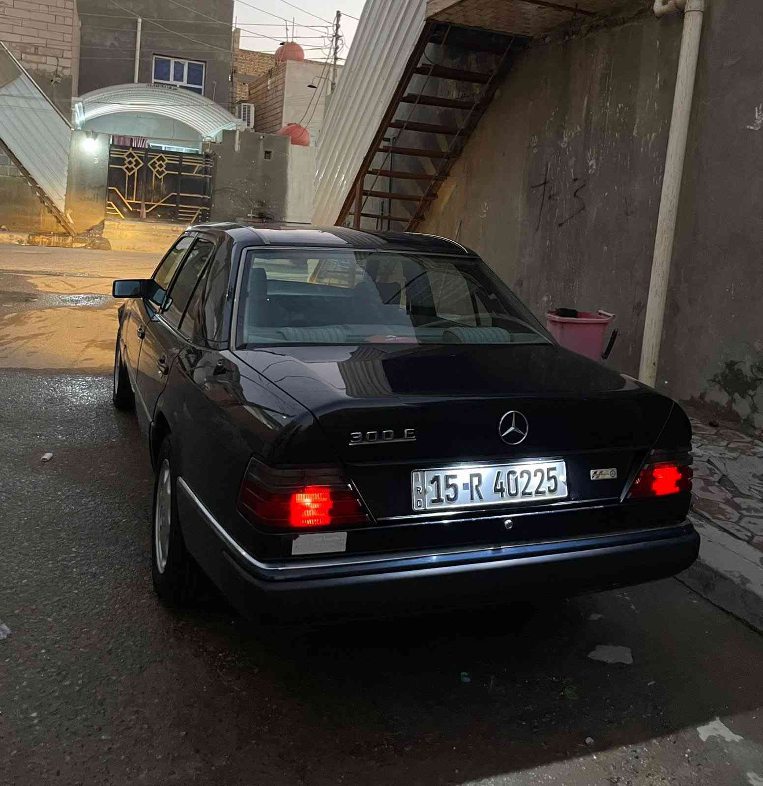 مرسدس دب مديل 92
رقم انبار  باسمي
ما مصبوغه ولا مرشوشه  
تجي وتشوف بعينك 
اي حادث تبديل او حار او معجون او رشه او تصليح ما بيها 
ضعف بالمكينه 
التبريد يرادله صيانة بسيطة 
ولف راخي وطلع الغاز 
فريز وراديتر وكمبريسر مكفول 
كير وارد يابان جديد توه شادة 
حدادية جديدة 
غرفة جديدة 
ويل توه شاده لا تصليح ولا لحيم 
كلها بلاد ع وضع الشركة 
78 وبيها مجال 
مكانها ناصرية مركز ***********

