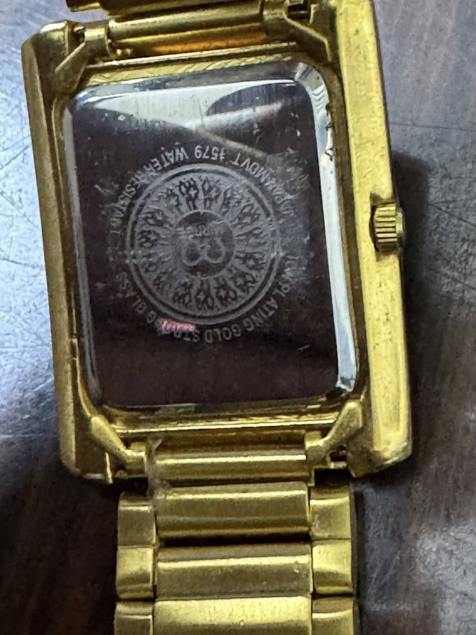 ميراج كوارتز طلاء ذهب


**إذا كنت صاحب هذا الإعلان وتريد حذفه لأي سبب، رجاءا أرسل رسالة إلى الدعم الفني**