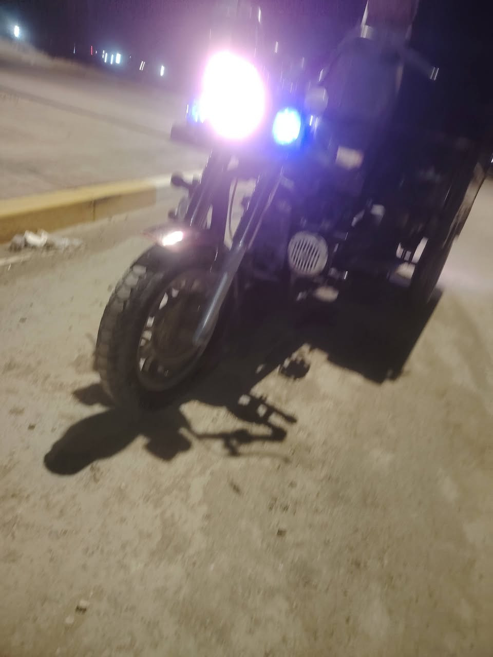 سلام عليكم ستوته للبيع موديل 15مكينه 2025وراق صولي مكاني سماوه رقم سعر مليون و٧٠٠ وبيه مجال


**إذا كنت صاحب هذا الإعلان وتريد حذفه لأي سبب، رجاءا أرسل رسالة إلى الدعم الفني**