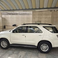 تويوتا فورتشنر مديل 2014 محرك 4000 سته 6 سلندر على وضع الشركة ما مفتوح...