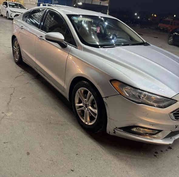 السلام عليكم فورد فيوجن موديل 2018 فئة se
محرك 2500 تنفس طبيعي 
رقم بغداد 
السعر 99 
المكان بغداد حي الجوادين
***********
