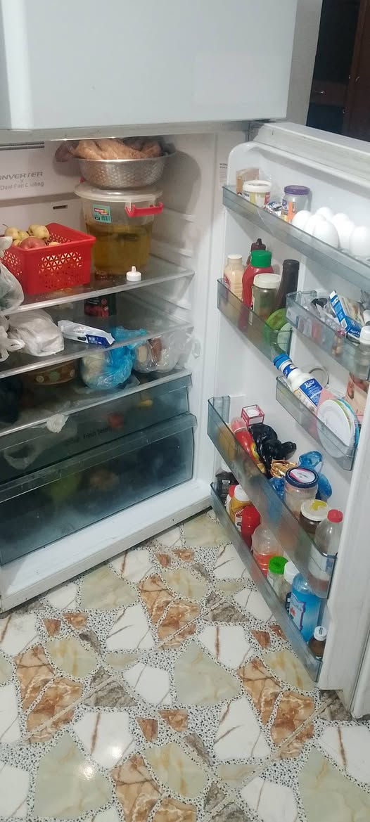 سلام عليكم ثلاجه للبيع سعر 250الف مكان بغداد الكاظميه ساحه عبد المحسن الكاظمي ***********
