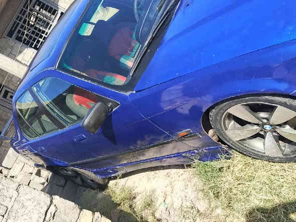 سلام عليكم بيئم صقر موديل 1992 رقم انبار محرك كير مكفولات حدادية بور ستيرن سعر 22مكاني بغداد ***********
