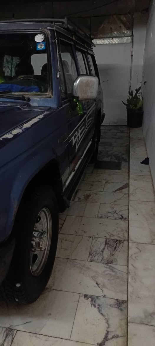 باجيرو  1989 بيه تبخير مكينه ففتي ثنين ونص سياره بلاديه بسمي ارقام انكليزي بغداد مكان ي طارق شارع الوسط سعر ٥٥وبيه مجال ***********
