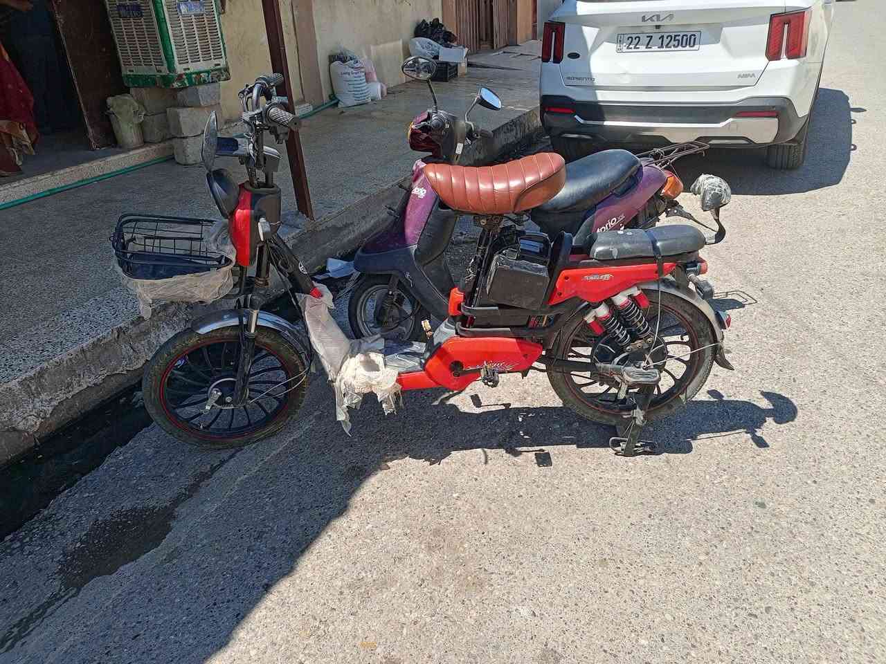 السلام عليكم عندي هذا الماطور كلو شغال البطاريات فوك النص عمر شرط اخوي 225 الف مكاني ايسر حي الشرطه كامل هو والساحنه وسويج اوبصمه ***********

