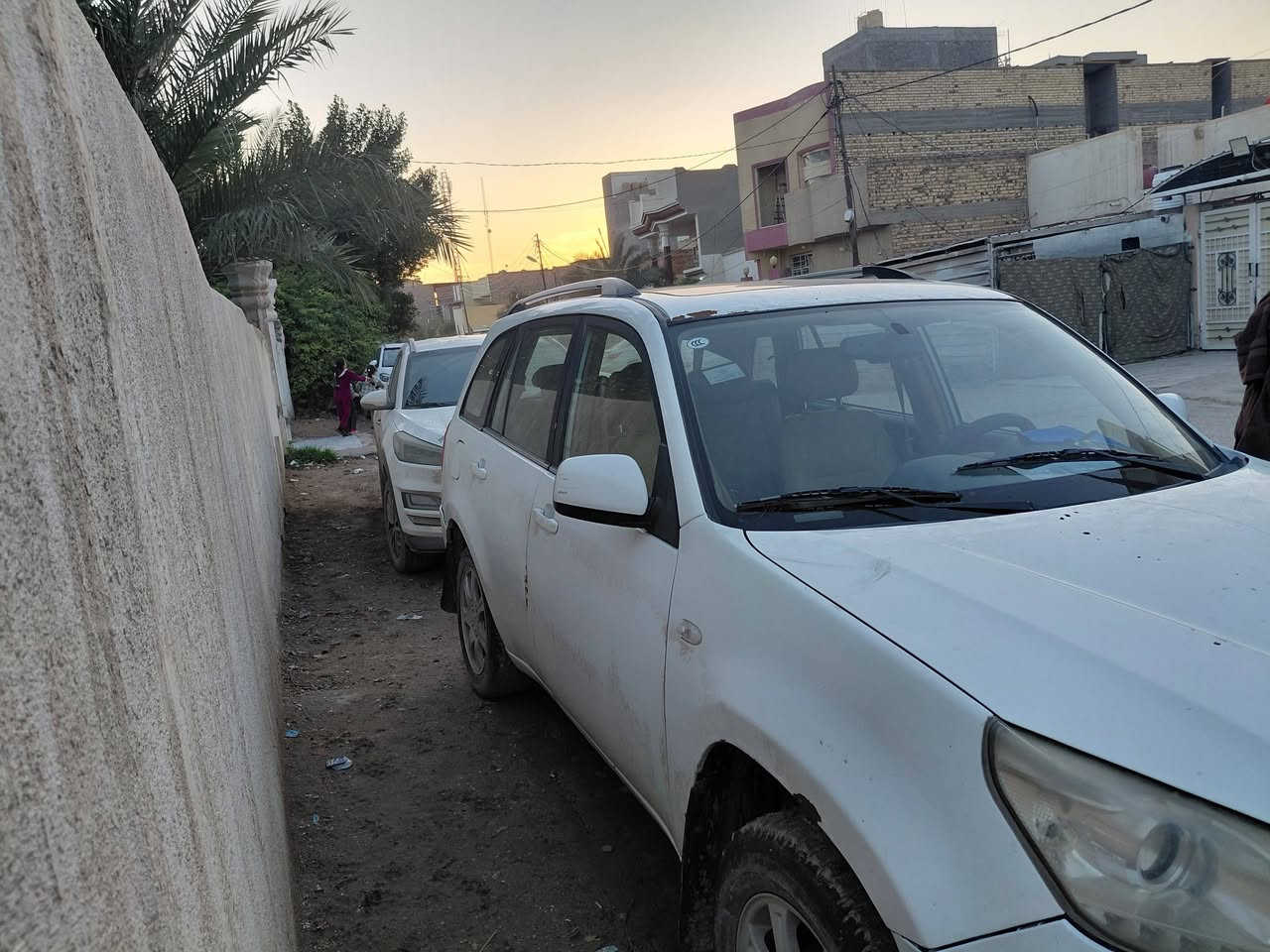 السلام عليكم سياره تيكو ٢٠١٢ نظيفه جدا بدون صبغ  استلام شركه بسمي سعرها ٥٥ ورقه رقم بابل  السنويه ساقطه مكانه الحله  ***********
