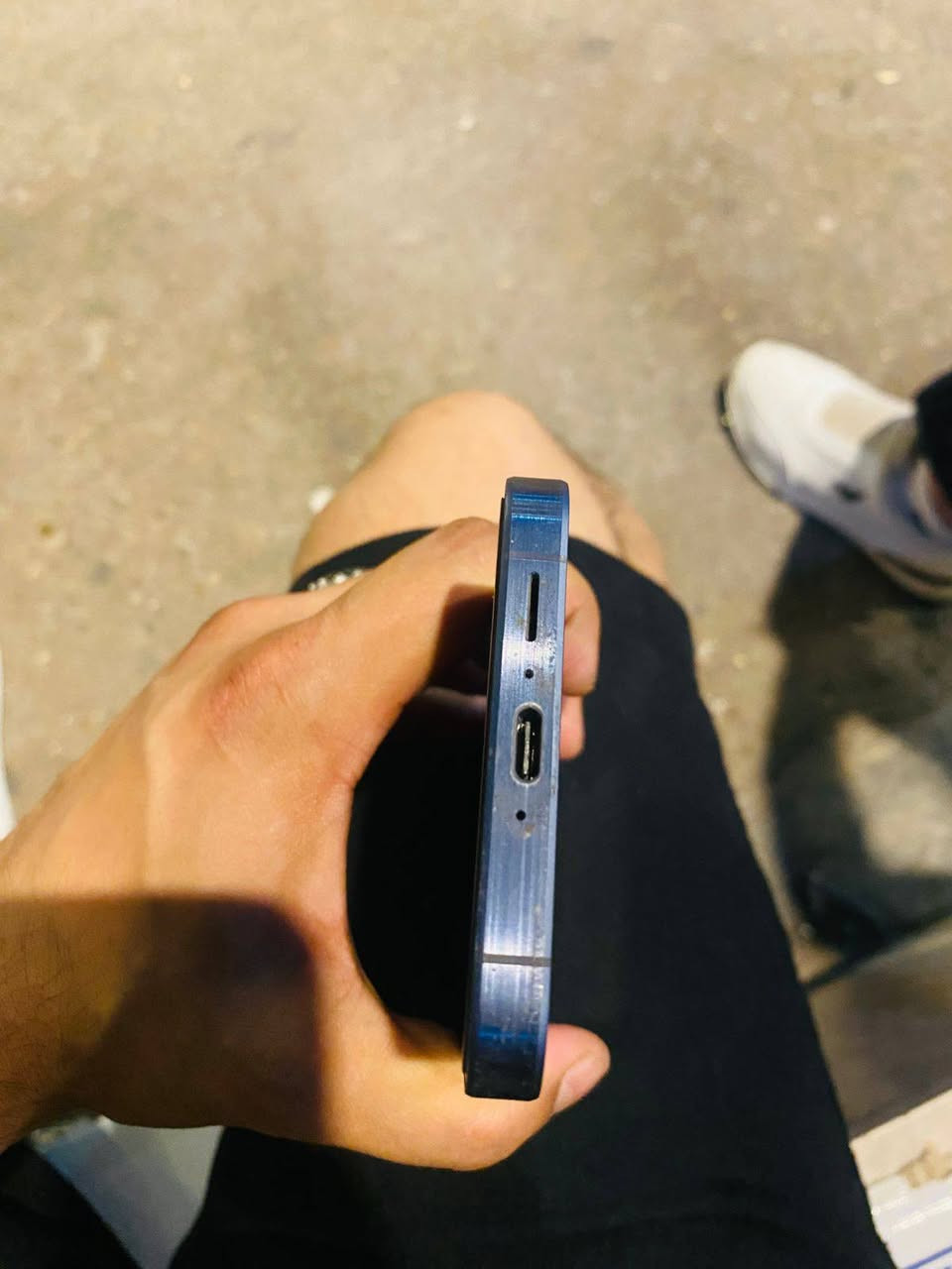 سلام عليكم من رخصه الادمن جهاز Galaxy A55 G5 5F3C نضيف جدا ذاكره 256 بطارية 5000 ويا كيبل اصلي العنوان بغداد  رقم *********** الموشراي لا يدخل ويكسر بحلال العالم  السعر 380 وبي مجال حك جيه

