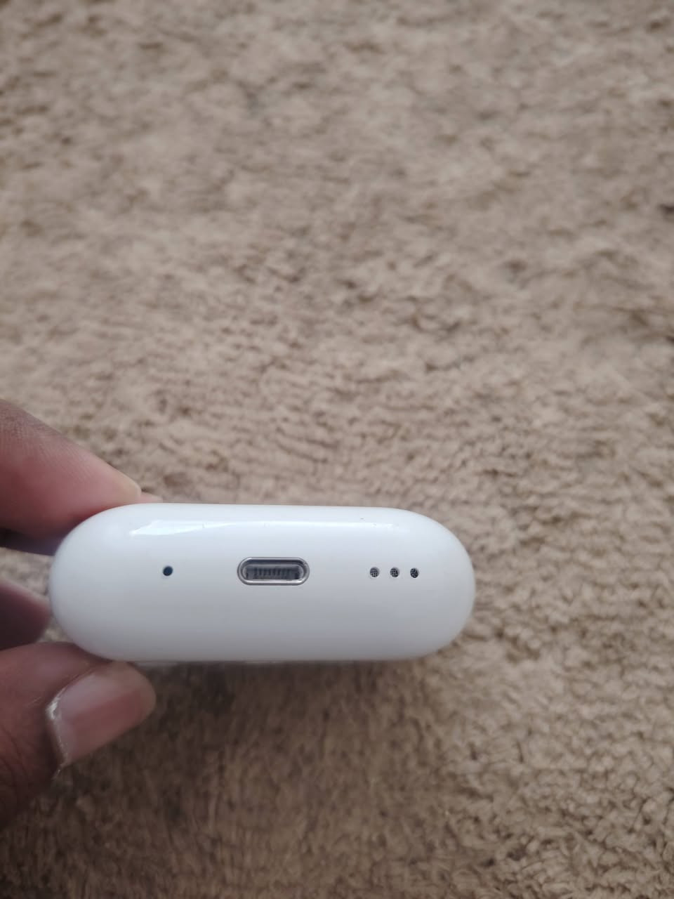 سماعات ايربودز للبيع استخدام قليل. يطولن بشحن وصوتهن عالي. السعر 20 الف للتواصل ***********
