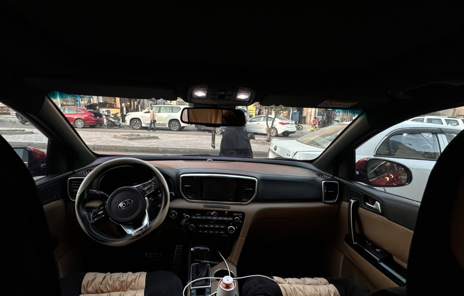 سبورتج جيتي لاين 2020 خليجي وكاله الدوليه
ماشيه 150 الف كيلو 
مكفوله من الصبغ والضرر 
رقم بغداد 
سياره نضيفه كلش ومابيها نقص 
مكانها بغداد الدوره 
السعر 192 
رقم ***********
