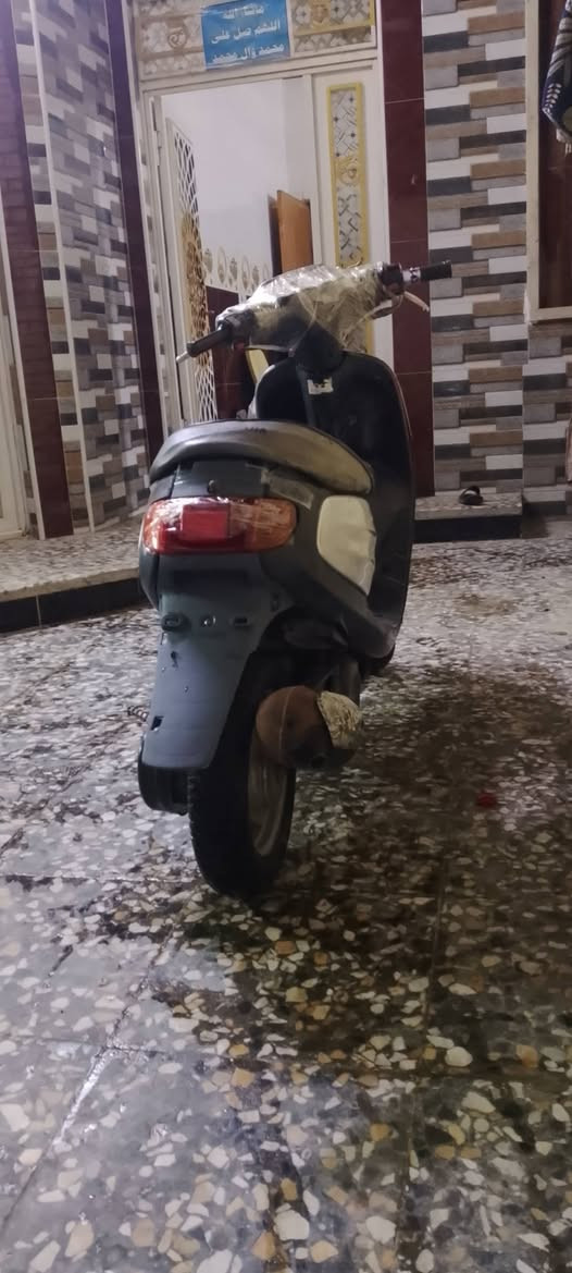 منغولي فحل دراجه نضيفه وجاهزه شغاله سلف هندر لايت بك لايت قفل جنطه دبلات كله شغال تايرات جدد مكينه ناعمه  شلعه قويه سرعه دك 60 كفرات اصليه دراجه نضيفه ومال جناي الياخذها يترحملي عليها السعر 225 مكان ناصريه ‏‪***********‬‏
