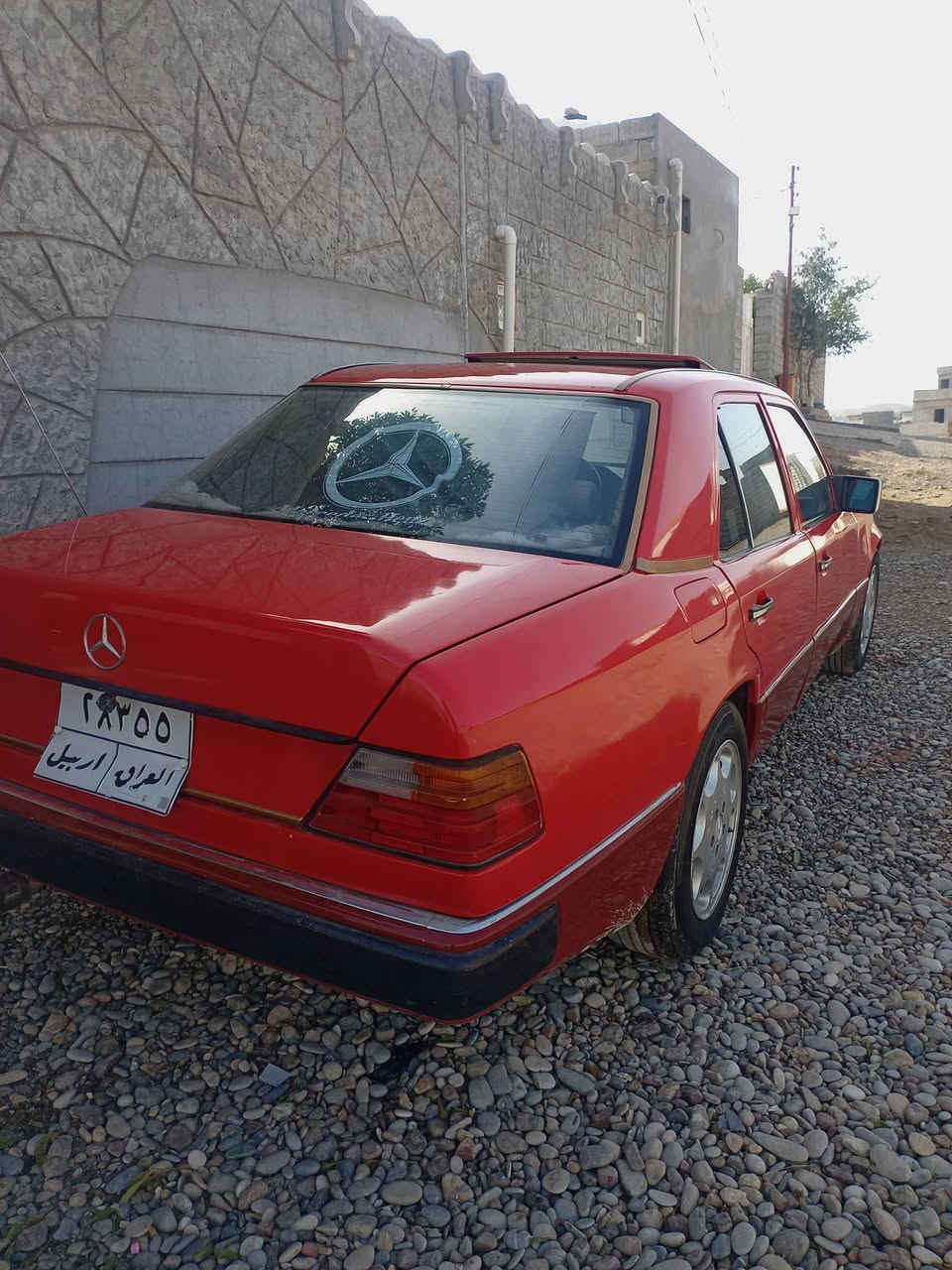 سلام عليكم  سيارة مارسدس دب موديل 87 سيارة  قواعد  دبلات بلادي سياره صدره وره وكدام جديد تخم تاير جديد سيارة نقص مابه  سيارة حلوه احه من الصوره  مكان السيارة ديالى جلولاء رقم الهاتف  ***********
