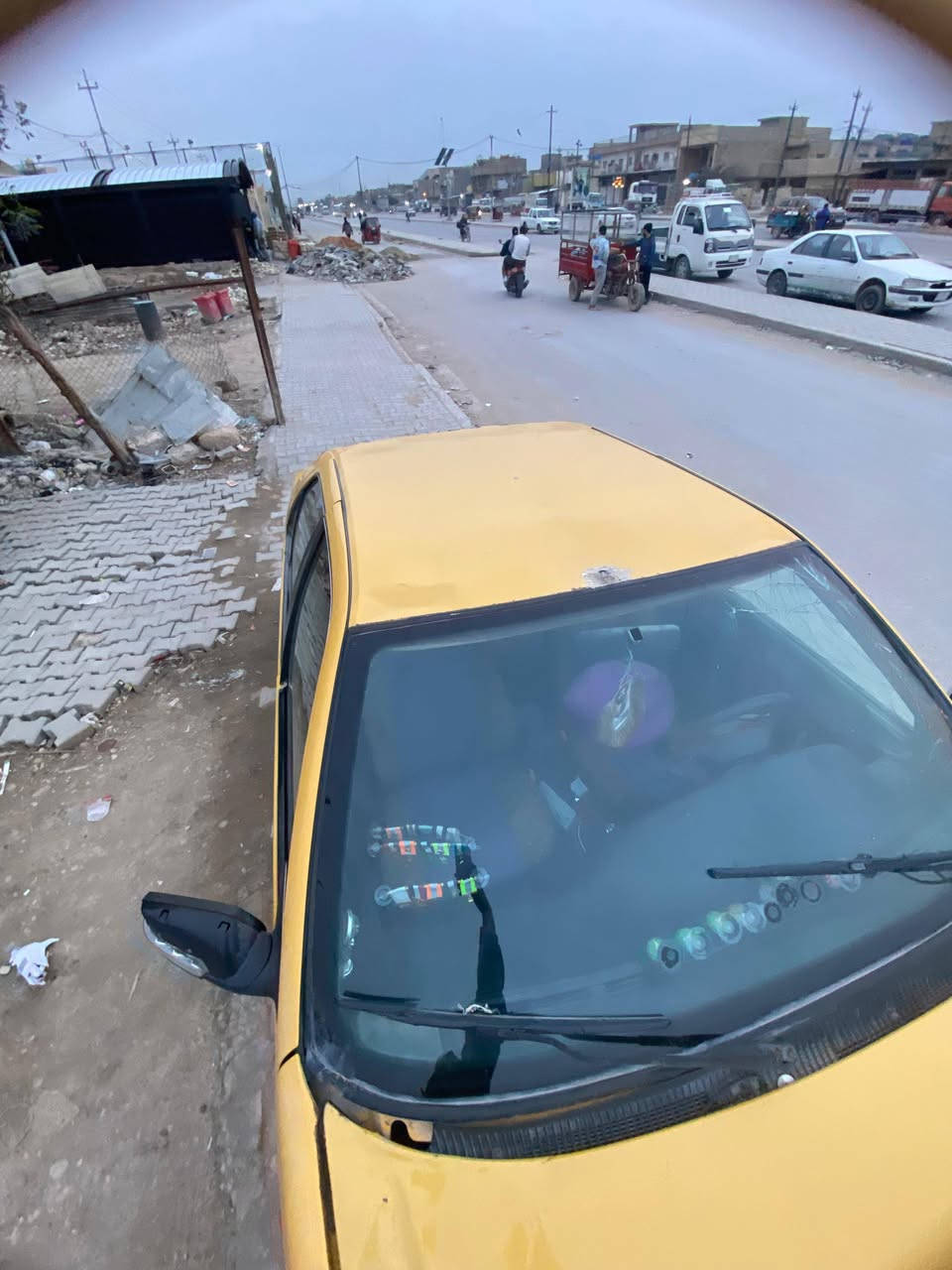 سلام عليكم بيجو بارص للبيع سيارة حلو بس لبنيد طاير موديل2013 سيارة عوزها نواقص بنيد جديد مشدود بيهة هسة غير لي بل صورة  سعر 30 و بيهة مجال مكاني بغداد مدينة الصدر حي طارق ***********
