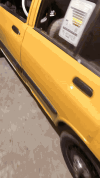 السلام عليكم ورحمه الله وبركاته
سايبه جلاق موديل 2011 كهربائيات شغاله كامله تبريد نقص فقط غاز شواصيها نضيفه مكينه صافيه تايرات تخم جديد هيئه وغرامه مصفره سنويه بسمي   دوشمه نفخ ...السعر 25وبيها مجال 
مكاني بغداد الحريه 

***********
