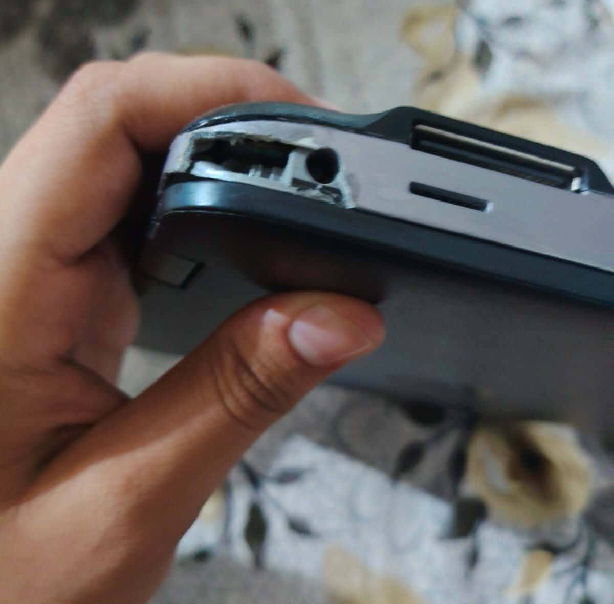 لابتوب hp للبيع
الموصفات حسب ما موضح بالصوره 
الهارد 256ssd
بيها كسر بطارفها خفيف ما مأثر 
السعر 185الف 
للتواصل الاتصال 
***********
***********
