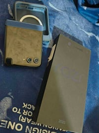 موتورولا رازر 2025 • ٢٥٦ جيجا • كوفه