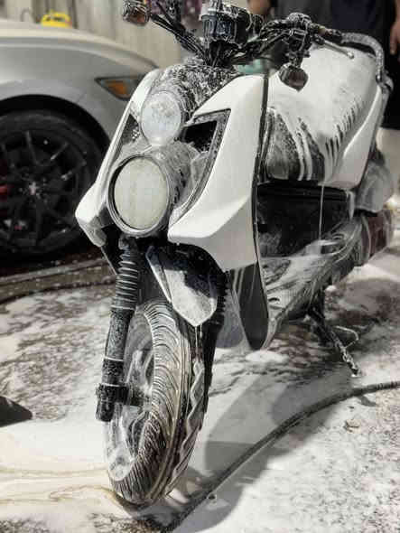 فقط بيع.......!!!!!!!
للبيع سكنس جبلي رمبة رمبة رمبه....
حتى صورها من هيه ونازله من الحاوية مرجوده بالمنشور❗️ 
دارجه جديده بمعنى الكلمه رمبة منزلها من (علاوي السيدد) بالضلال قبل ٣ اشهر ومستخدمها فقط شهر واحد
الدراجه بيها تزويد من اليابان 

١- سيت كلجات امامي خلفي WF
٢- صالنصه ستيلل 
٣ - بيها منضومة مال زنون قويه من اليابان ...
دراجة كفاله علمه وشرط جيب فيترية العراق كلها اذا دراجه بيها نضوح او مفتوحه تاخذ الدراجة بلاش❗️
دراجه ربع متذب عليها 
وكله بانزين محسن ودهن امزويل 
وتجي وتشوف بعيننك 
اني منزلها بمليون ونص 
وهسه رايدها مليون و٣٠٠ وبيها مجال بسيط للشراي 
جماعة المليون مابيع ❗️
فقط بيعع بدون مراوس !!!
المكان بغداد الاعضمية .......
***********
