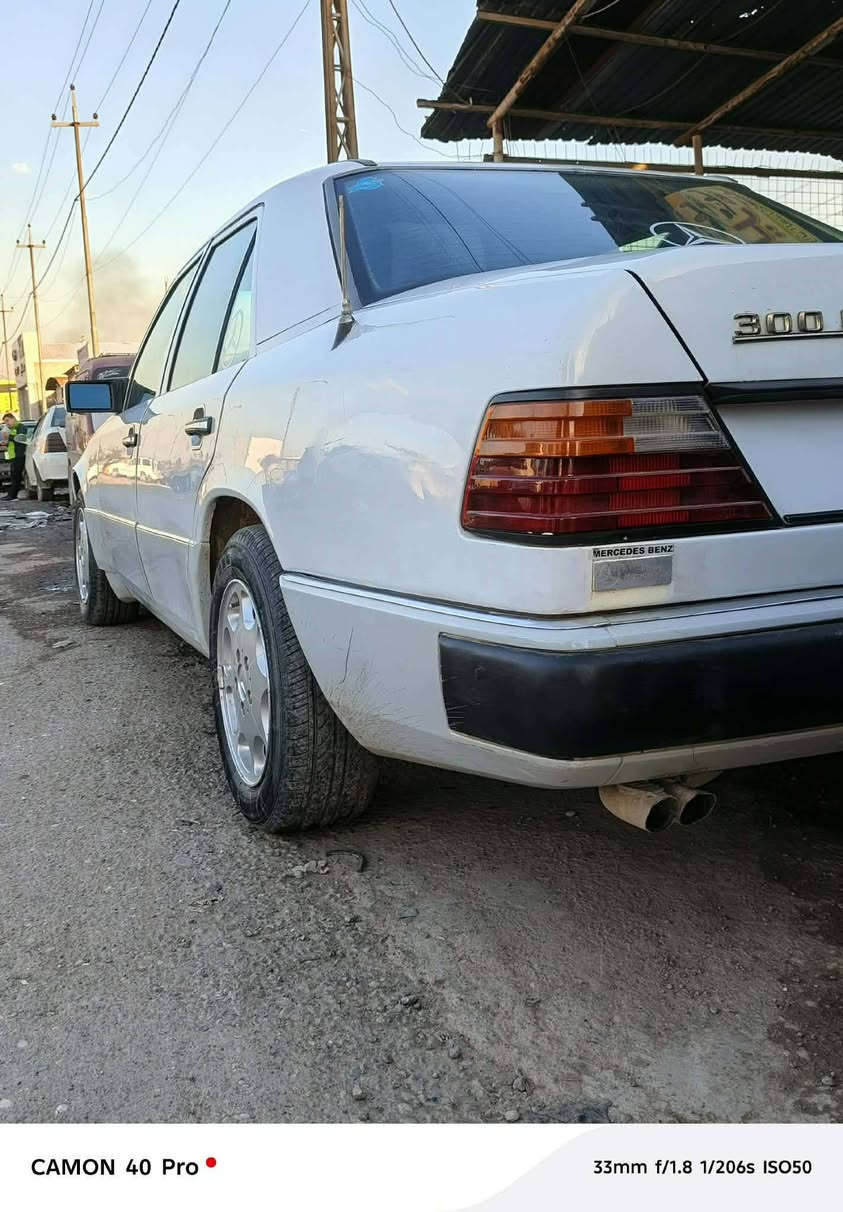 مارسدس دب موديل 91 بدون صبغ  مكينه عنكبوت 6 اصلي مكينه نضيفه كير توماتيك على وضعهاكهربائيات كلها شغاله مامصلح شي بيها رقم صلاح الدين بسمي سنويه وهزه جدد مكانها بالموصل احلى من الصور68وبيها مجال ***********
***********
