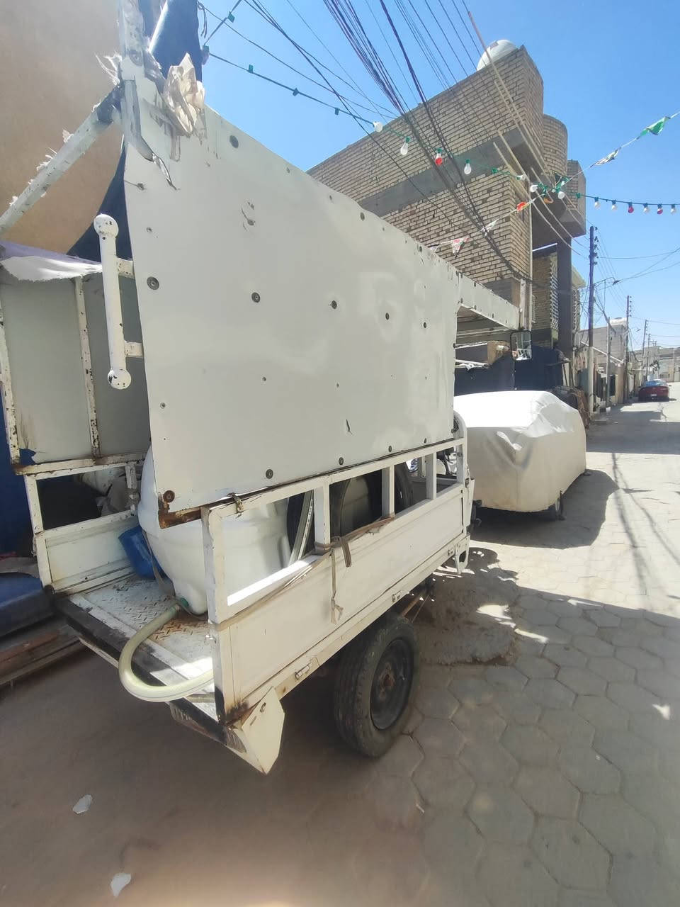 سلام عليكم شباب ستوته البيع امتيار رقم اسود بدن، راعي مكاتب شارع محرك بي خيط بخار بدايهه فقط بركبه لحيم قليل وشاصي كله مكفول من خياس ومن لحيم محرك نضيف مديل 10.ضفيره جديده باتري جديد كهربائية شغاله كلهه كلهه جديد مكاني نجف حي النصار سعر 650 قفل ***********
