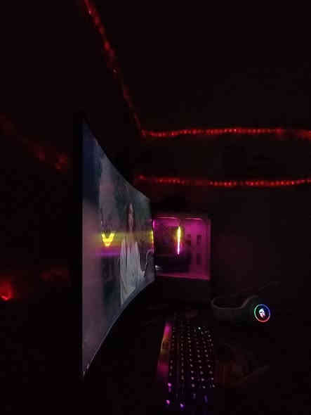 السلام عليكم
pc 
كارت شاشه 1650 سوبر 
معالج i3 
مذر بورد msi 
رامات  تيفورس 16 كيكه 
بور سبلاي 650 واط بيه ارجيبي 
هارد واحد تيرا 
هارد واحد تيرا ssd
نضام وندوز 10 برو 
شاشه 180 هيرتز مقوسه سرعه الاستجابه 1 pis كلش حلوه 
البيسي حديد وحلو الله شاهد بس محتاج فلوس 
سعره 600 قفل 
مكاني ناصريه مركز ماعندي توصيل 
رقمي ***********
