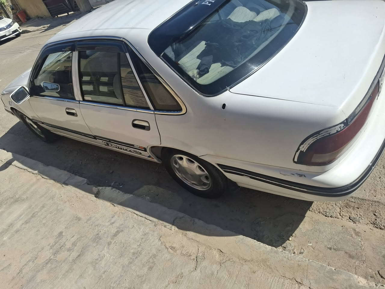 السلام عليكم سياره برنس موديل ٩٥ مكينه كير مكفولات بيه   كير اوتماتيك رقم بغداد السعر ٣٨ وبيه مجال قليل الرقم التلفون *********** مكاني بغداد حي الشهداء
