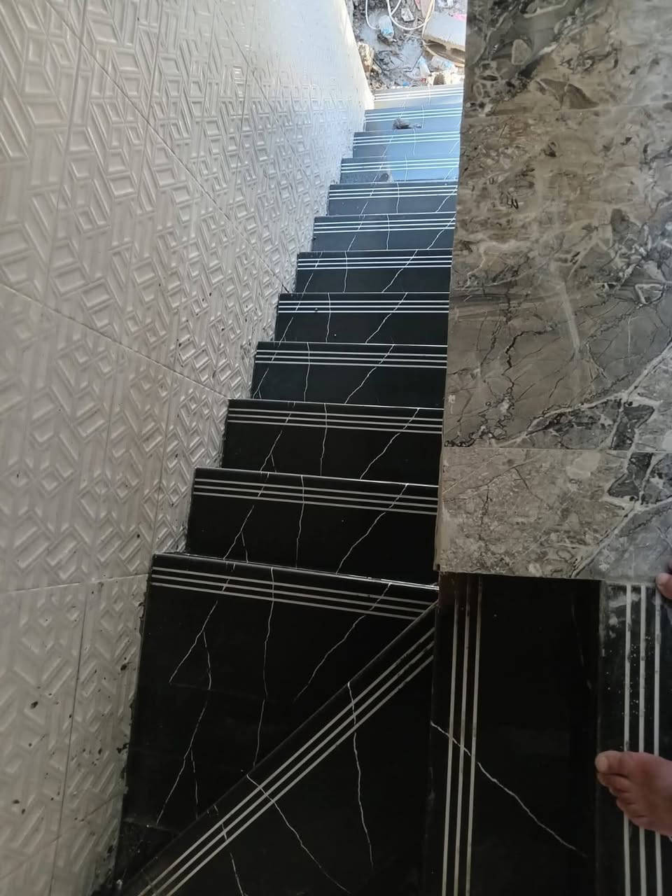 خلف سرميك بورسلين مرمر كاشي درجة اولى 
***********
