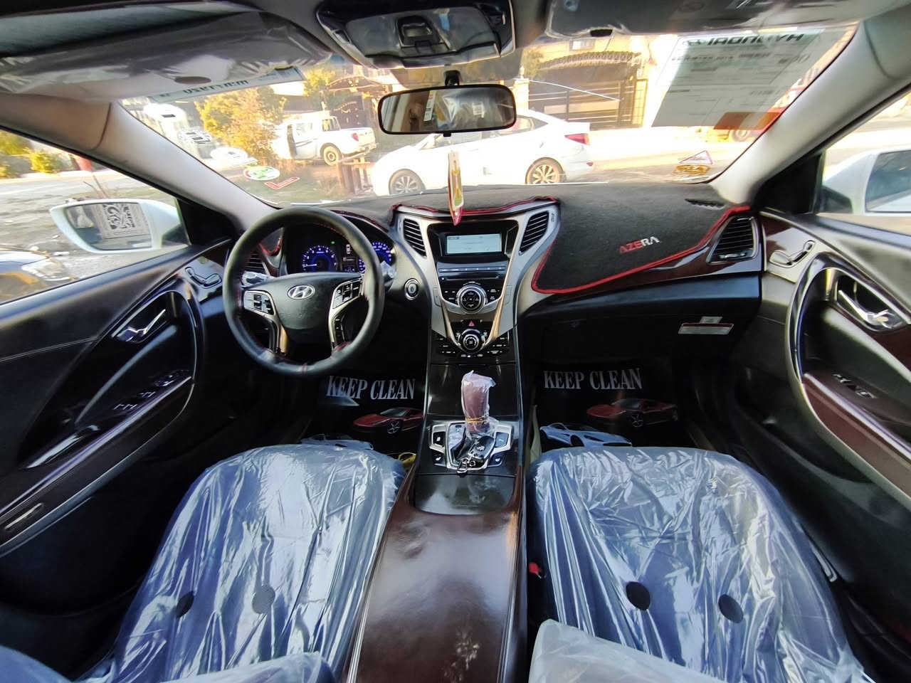 ازيرا موديل 2014
فوووول سيارة 
مكينة 2400
سنوية جديدة 

بلاش .... بلاش ....... 115 ورقة 
***********
بغداد ... حي الجهاد
