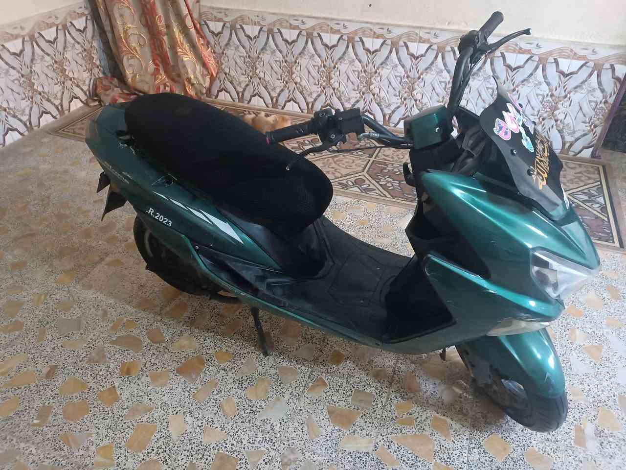 السلام عليكم سترونك شغاله كهربيأت وهيه شغاله كامله عوزه تجفيته ولحيم صالنصه فقط سعر٢٢٥وبيه مجال لشراي خاص مفتوح🤍


**إذا كنت صاحب هذا الإعلان وتريد حذفه لأي سبب، رجاءا أرسل رسالة إلى الدعم الفني**