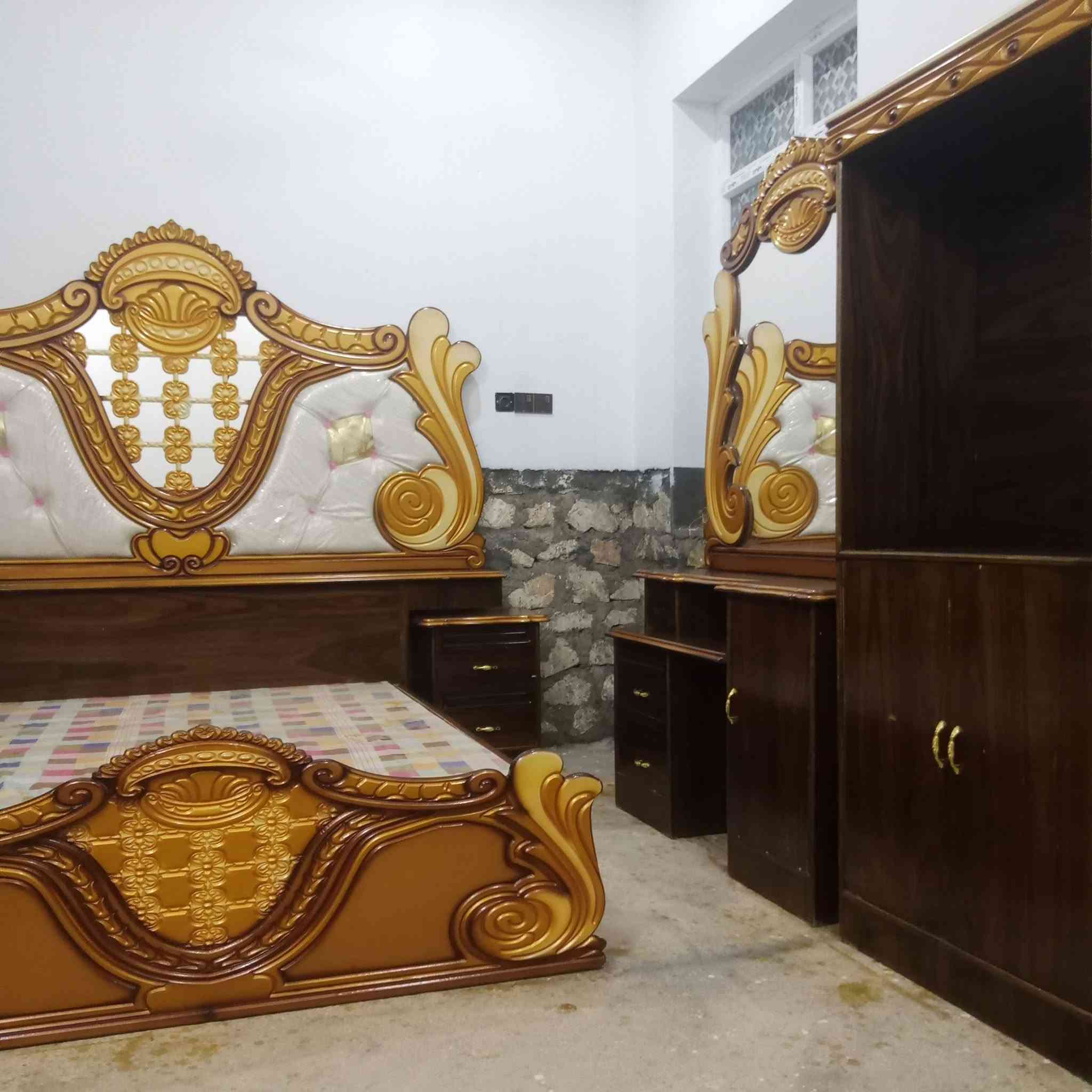 يوجد غرف للبيع بسعر مناسب في الرمانه الاستفسار على الرقم ***********/واتساب وماسنجر
