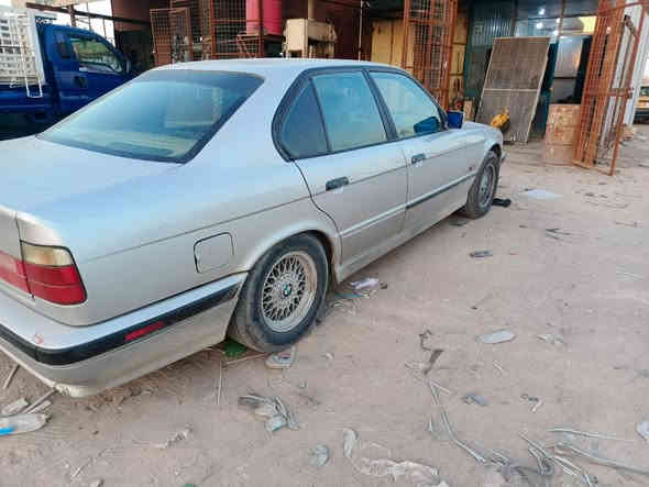 ‪ السلام عليكم 
بي ام 
موديل ٩١
سنوية2030
 مكينه وكير شرط ‏
 مصبوغة جماليه 
شرط التحويل 
سيارة جاهزة 
مكينه مسكر ٥٢٥ 
المرغوبه
السعر 60 قابل للتفاوض
للاستفسار ***********‬
