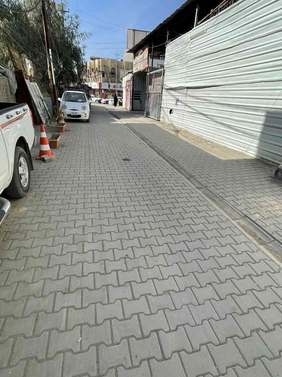 🏡 دار للبيع زراعي سند ٢٥ ملك صرف 

الموقع: سبع ابكار قرب البنزين خانة وتبعد عن  الشارع 30 متر
عرض الشارع / ٨  مقرنص 
الخدمات متوفرة (ماء -مجاري -كهرباء ) 

يحتوي على غرف عدد 4

📐 المساحة: 75 متر (الواجهة 5 × النزال 15) 
البناء: حديث 
الطابق الأول صالة ومطبخ وخدمات وعرفة نوم 

الطابق الثاني غرفتين نوم مع خدمات 

الطابق الثالث غرفة نوم وبيتونة وسطحين  
———————————————————————————

للأستفسار اكثر ‭٠٧٧٠ ٣٦٢ ٢٥٦٧‬ والتوفيق من الله
