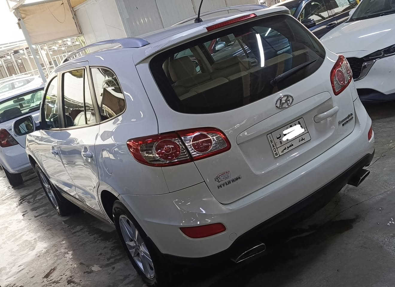 السلام عليكم .
سنتافيا 2012 بغداد خليجيه ماشيه 95 ألف كم محرك 6سلندر 7 راكب 3 قطع تبريد .

 مكفوله بيها بارد بسيط جدآ بقبق الجنطه .

علمآ السياره جديده جدآ .

مكان السياره بغداد .

السعر 165 ورقه .

***********
