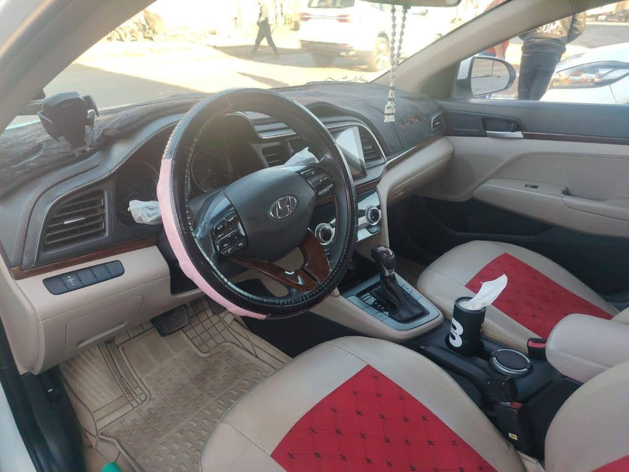 النترا 19 قطعتين جاملغ خلفي وباب صبغ سياره فول مواصفات واحد عل واحد مكاني بابل ابو غرق سياره نضيفه أكثر من صور سعر ١٣٨ وبيه مجال بسيط ***********
