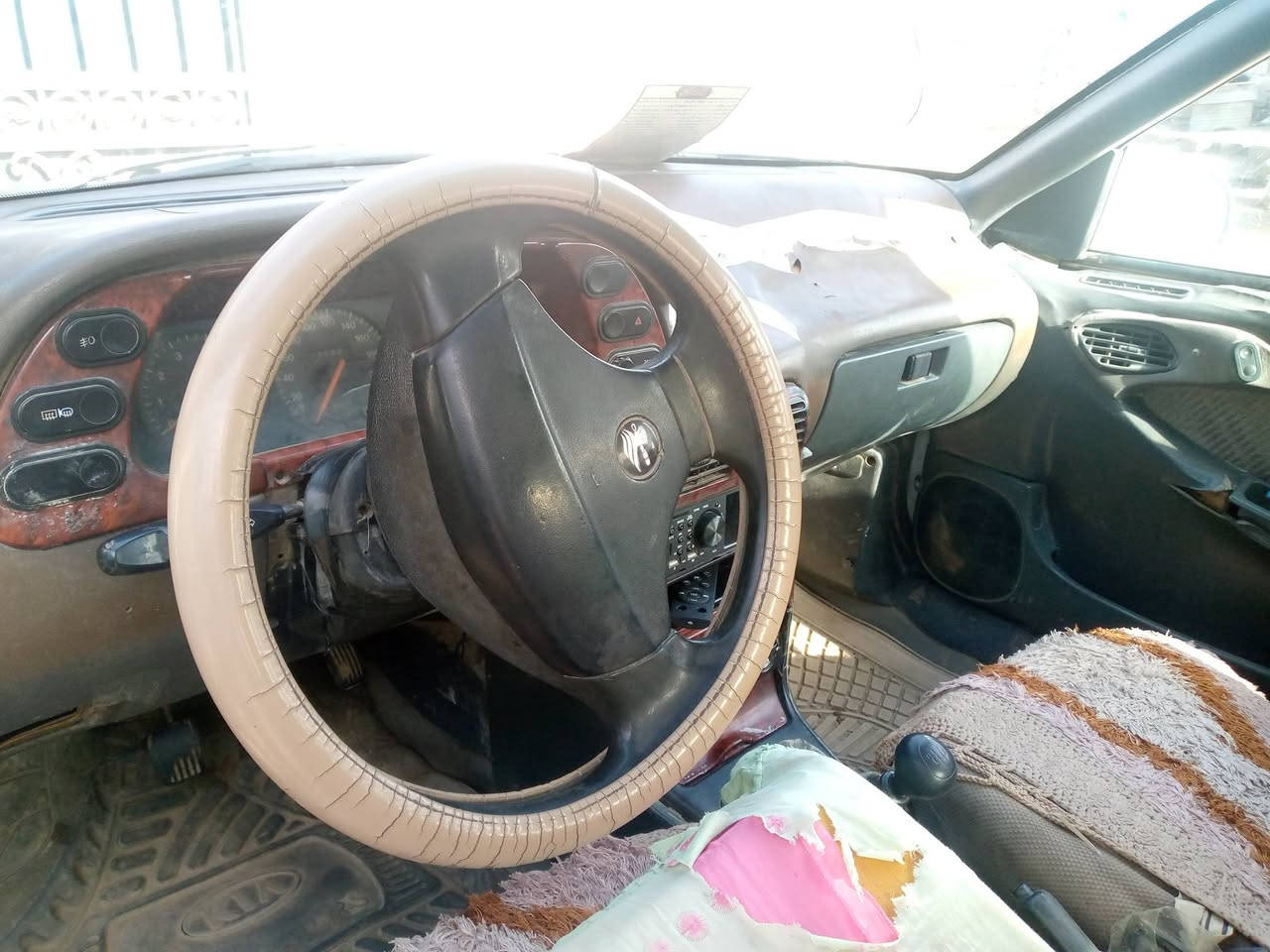 السلام عليكم سبرو موديل 1995رقم كربلاء تحويل شرط نضيفه لاتبخير ولانضيح مكاني بابل المسيب والشراي بخدمته سعره 20وبيهه مجال***********
