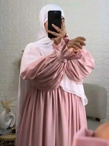```
حجاب فردوس - لمسة راقية لكل يوم

المواصفات:
- قماش اسبياش أصلي بملمس ناعم وانسيابية عالية
- مقاس البليدة, الجزائر


**إذا كنت صاحب هذا الإعلان وتريد حذفه لأي سبب، رجاءا أرسل رسالة إلى الدعم الفني**